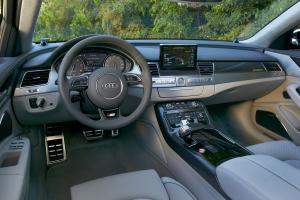 Audi S8 2012 года  (NA)